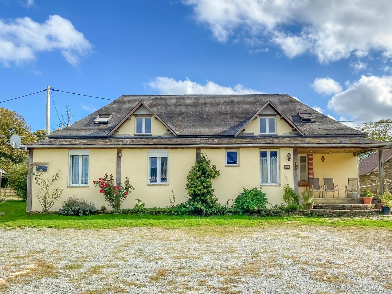 Accommodation A La Ferme Lubersac Εξωτερικό φωτογραφία